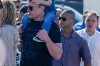 The world’s richest billionaire, Elon Musk, took his three-year-old son X AE A-XII to watch the F1 race in Austin, Texa, amid a custody battle with his ex-girlfriend Grimes.